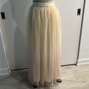 Long tulle skirt